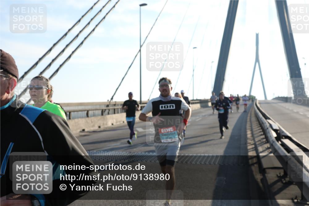 03.10.2025 - Köhlbrandbrückenlauf Yannick Fuchs http://msf.ph/oto/9138980 03.10.2025 08:23:21 Position 2  meine-sportfotos.de