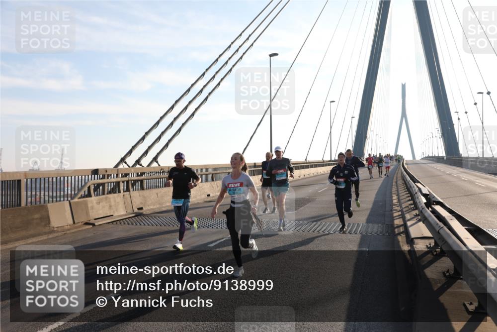03.10.2025 - Köhlbrandbrückenlauf Yannick Fuchs http://msf.ph/oto/9138999 03.10.2025 08:23:22 Position 2  meine-sportfotos.de