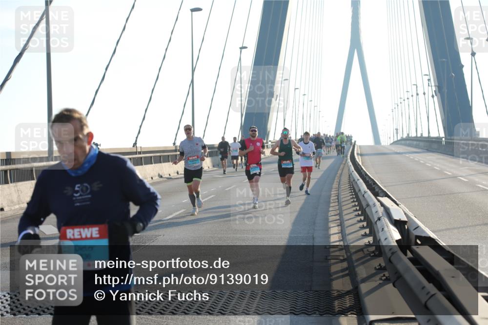 03.10.2025 - Köhlbrandbrückenlauf Yannick Fuchs http://msf.ph/oto/9139019 03.10.2025 08:23:24 Position 2 9504, 3836 meine-sportfotos.de