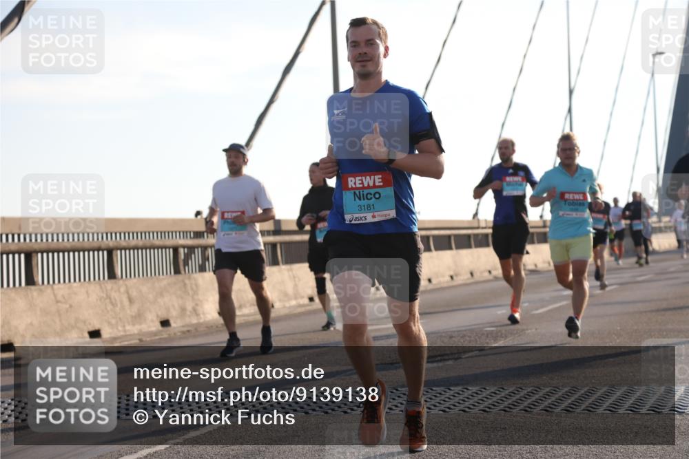 03.10.2025 - Köhlbrandbrückenlauf Yannick Fuchs http://msf.ph/oto/9139138 03.10.2025 08:23:35 Position 2 3181 meine-sportfotos.de