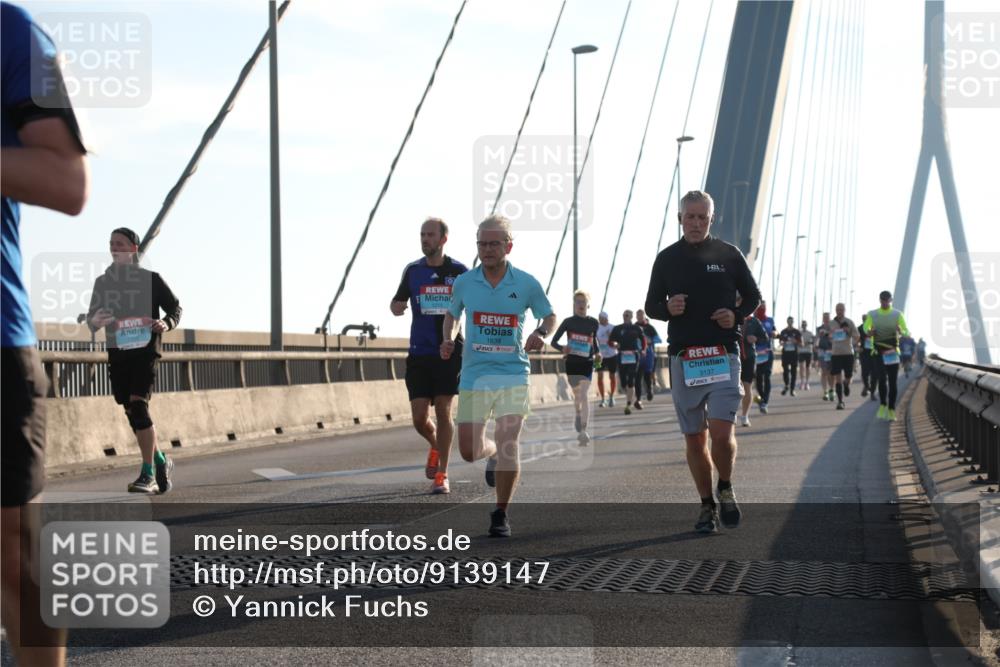 03.10.2025 - Köhlbrandbrückenlauf Yannick Fuchs http://msf.ph/oto/9139147 03.10.2025 08:23:36 Position 2 1639, 3137 meine-sportfotos.de