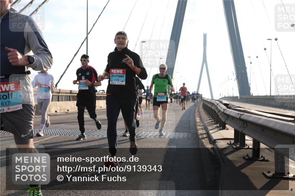 03.10.2025 - Köhlbrandbrückenlauf Yannick Fuchs http://msf.ph/oto/9139343 03.10.2025 08:23:47 Position 2 617, 1133 meine-sportfotos.de