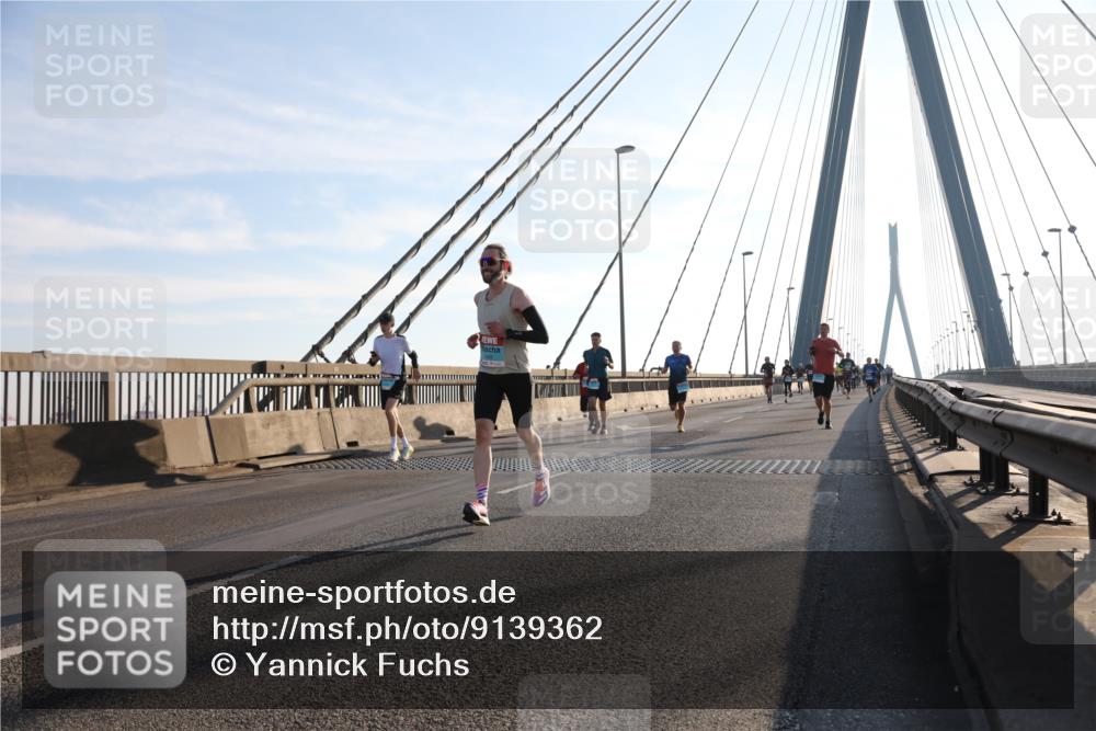 03.10.2025 - Köhlbrandbrückenlauf Yannick Fuchs http://msf.ph/oto/9139362 03.10.2025 08:23:51 Position 2  meine-sportfotos.de