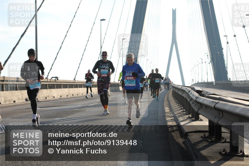 03.10.2025 - Köhlbrandbrückenlauf Yannick Fuchs http://msf.ph/oto/9139448 03.10.2025 08:23:58 Position 2 2920 meine-sportfotos.de