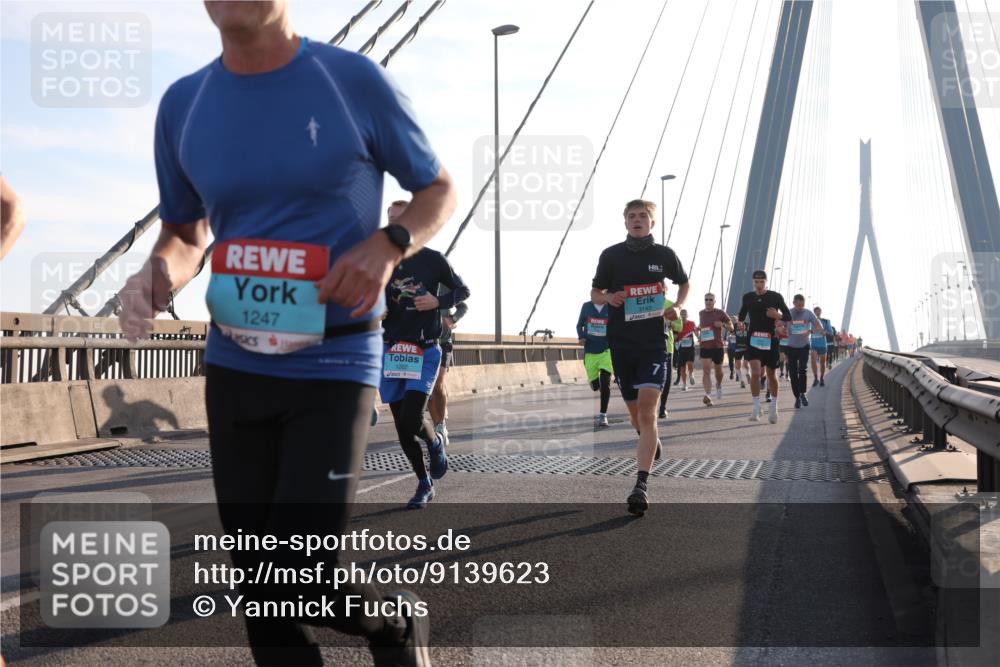 03.10.2025 - Köhlbrandbrückenlauf Yannick Fuchs http://msf.ph/oto/9139623 03.10.2025 08:24:10 Position 2 1247, 1262, 3143 meine-sportfotos.de