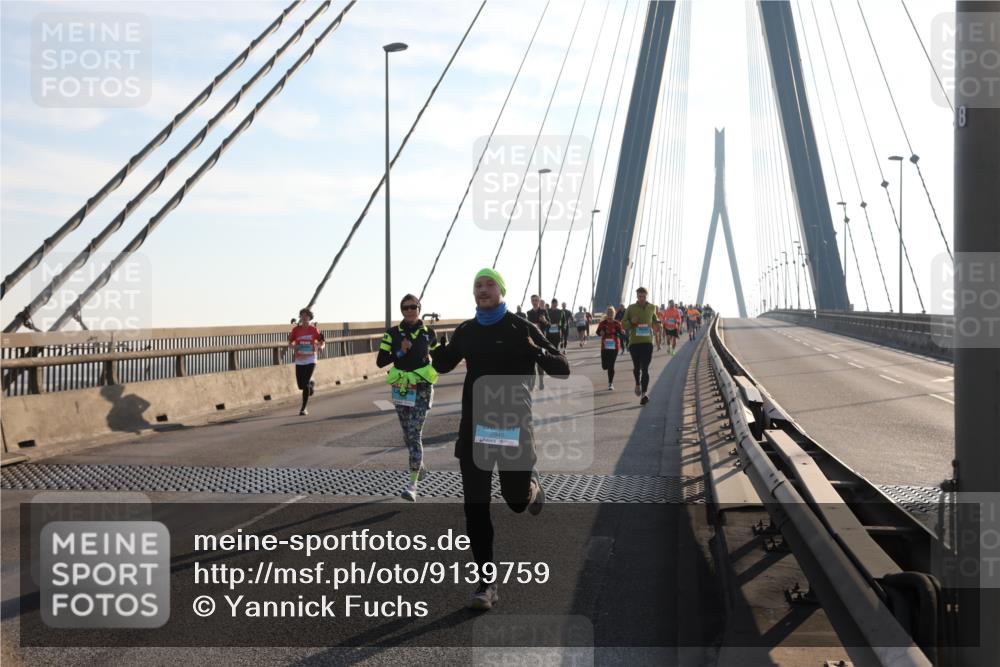 03.10.2025 - Köhlbrandbrückenlauf Yannick Fuchs http://msf.ph/oto/9139759 03.10.2025 08:24:21 Position 2 2940 meine-sportfotos.de