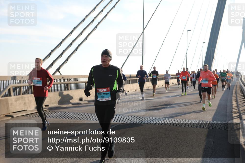 03.10.2025 - Köhlbrandbrückenlauf Yannick Fuchs http://msf.ph/oto/9139835 03.10.2025 08:24:28 Position 2 3301 meine-sportfotos.de