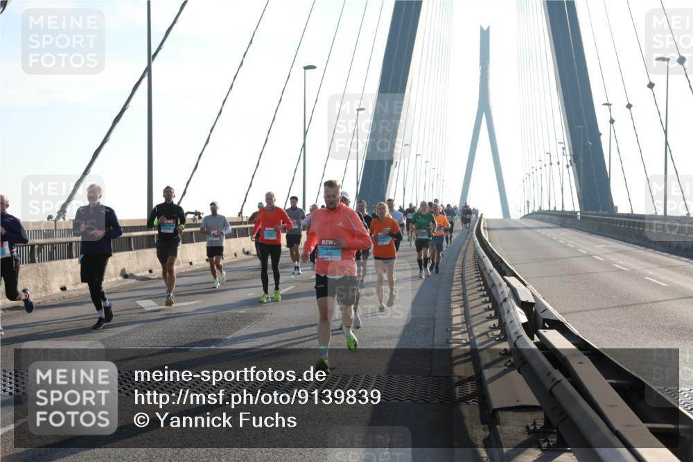 03.10.2025 - Köhlbrandbrückenlauf Yannick Fuchs http://msf.ph/oto/9139839 03.10.2025 08:24:28 Position 2 1292 meine-sportfotos.de