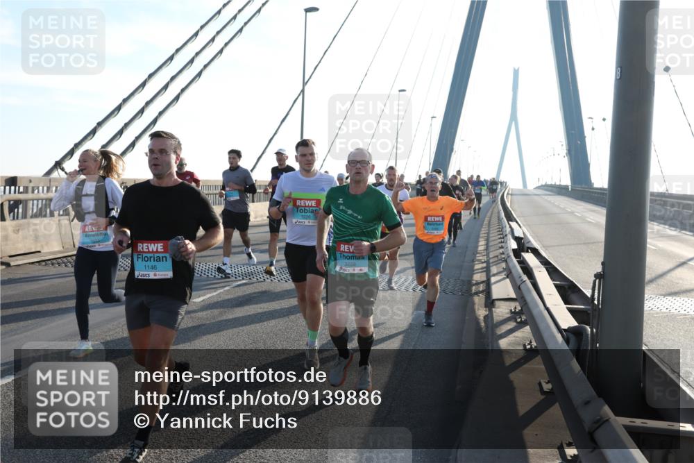 03.10.2025 - Köhlbrandbrückenlauf Yannick Fuchs http://msf.ph/oto/9139886 03.10.2025 08:24:34 Position 2 1553, 1146, 1226, 3658 meine-sportfotos.de