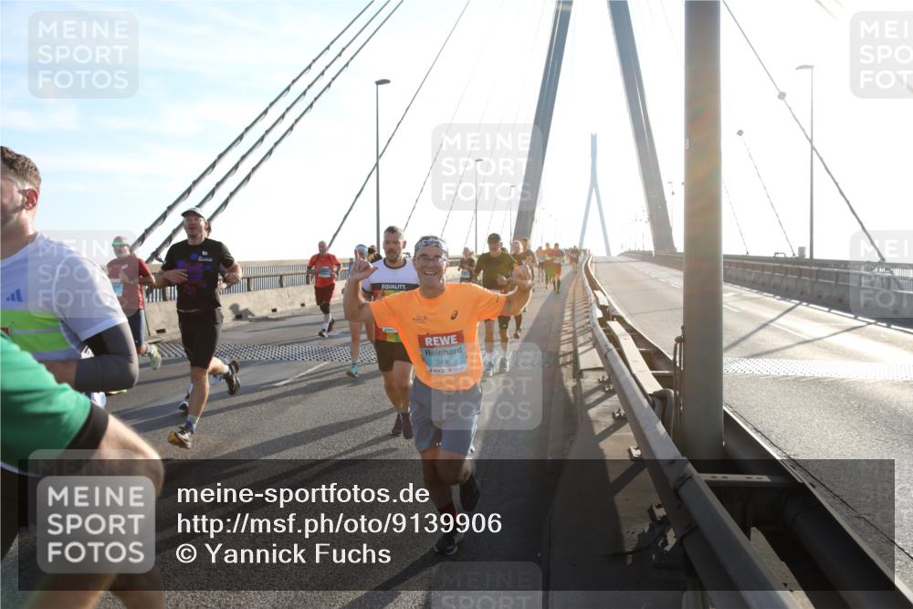 03.10.2025 - Köhlbrandbrückenlauf Yannick Fuchs http://msf.ph/oto/9139906 03.10.2025 08:24:35 Position 2 3495 meine-sportfotos.de