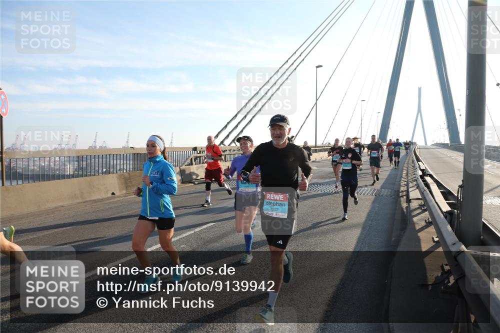 03.10.2025 - Köhlbrandbrückenlauf Yannick Fuchs http://msf.ph/oto/9139942 03.10.2025 08:24:37 Position 2 3307 meine-sportfotos.de
