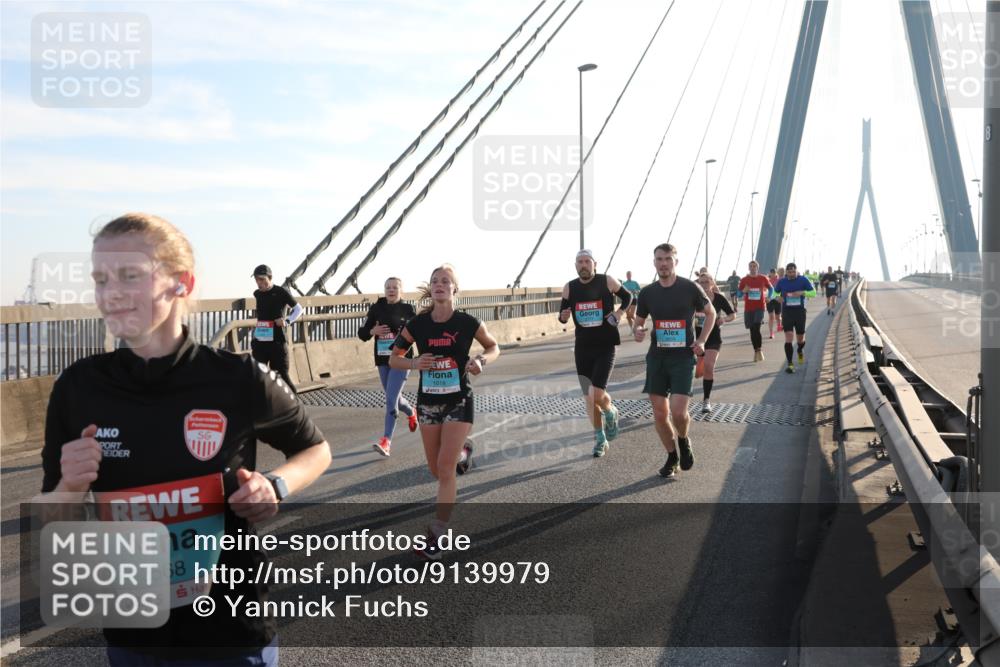 03.10.2025 - Köhlbrandbrückenlauf Yannick Fuchs http://msf.ph/oto/9139979 03.10.2025 08:24:38 Position 2 3568, 1018 meine-sportfotos.de