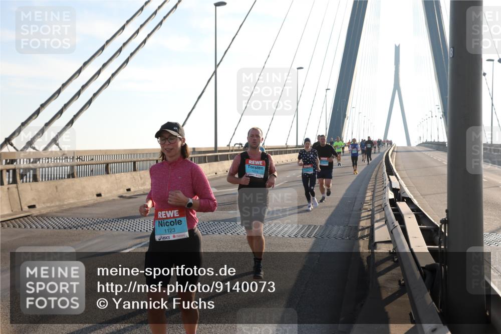 03.10.2025 - Köhlbrandbrückenlauf Yannick Fuchs http://msf.ph/oto/9140073 03.10.2025 08:24:44 Position 2 1123, 1274 meine-sportfotos.de