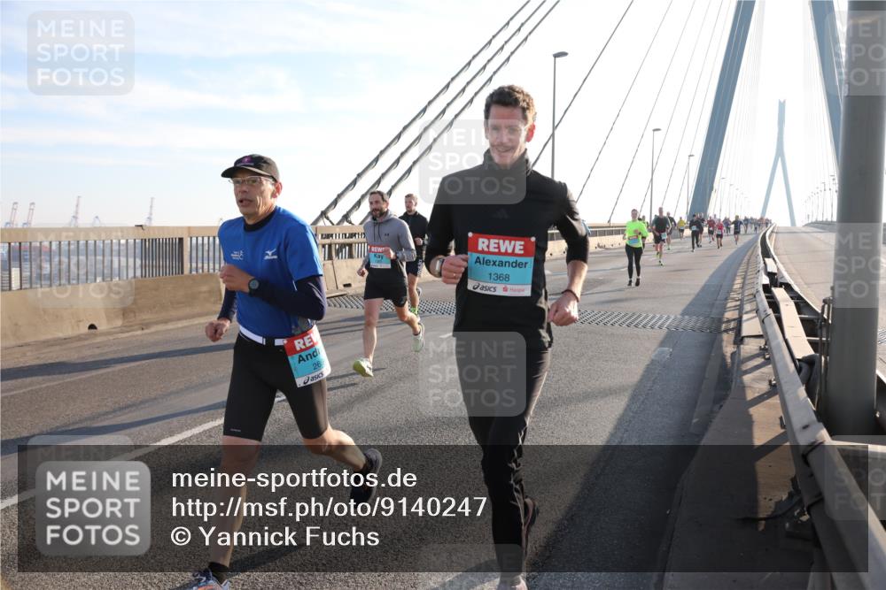 03.10.2025 - Köhlbrandbrückenlauf Yannick Fuchs http://msf.ph/oto/9140247 03.10.2025 08:24:55 Position 2 269, 1368 meine-sportfotos.de