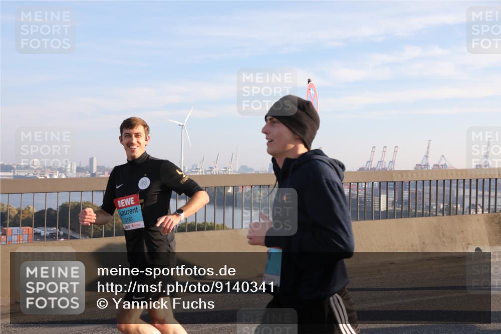 03.10.2025 - Köhlbrandbrückenlauf Yannick Fuchs http://msf.ph/oto/9140341 03.10.2025 08:25:04 Position 2 3183 meine-sportfotos.de