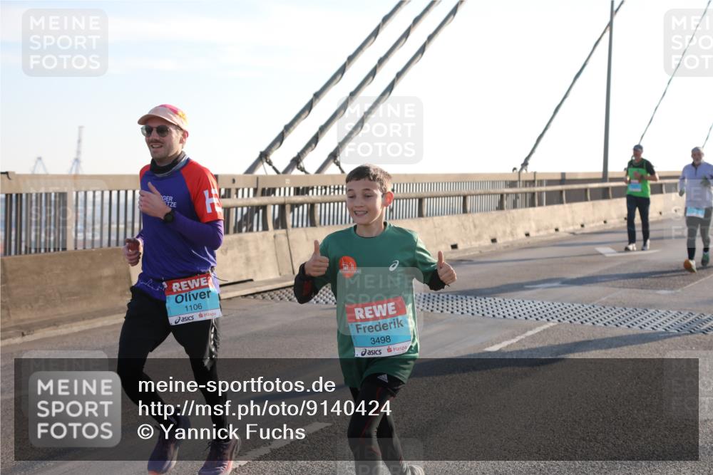 03.10.2025 - Köhlbrandbrückenlauf Yannick Fuchs http://msf.ph/oto/9140424 03.10.2025 08:25:14 Position 2 1106, 3498 meine-sportfotos.de