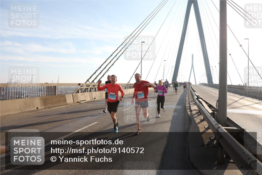03.10.2025 - Köhlbrandbrückenlauf Yannick Fuchs http://msf.ph/oto/9140572 03.10.2025 08:25:25 Position 2  meine-sportfotos.de