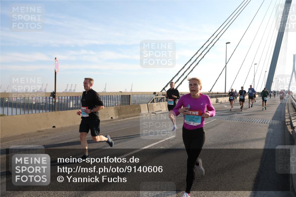 03.10.2025 - Köhlbrandbrückenlauf Yannick Fuchs http://msf.ph/oto/9140606 03.10.2025 08:25:27 Position 2 3766 meine-sportfotos.de