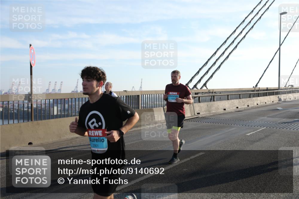 03.10.2025 - Köhlbrandbrückenlauf Yannick Fuchs http://msf.ph/oto/9140692 03.10.2025 08:25:33 Position 2 2901, 1309 meine-sportfotos.de