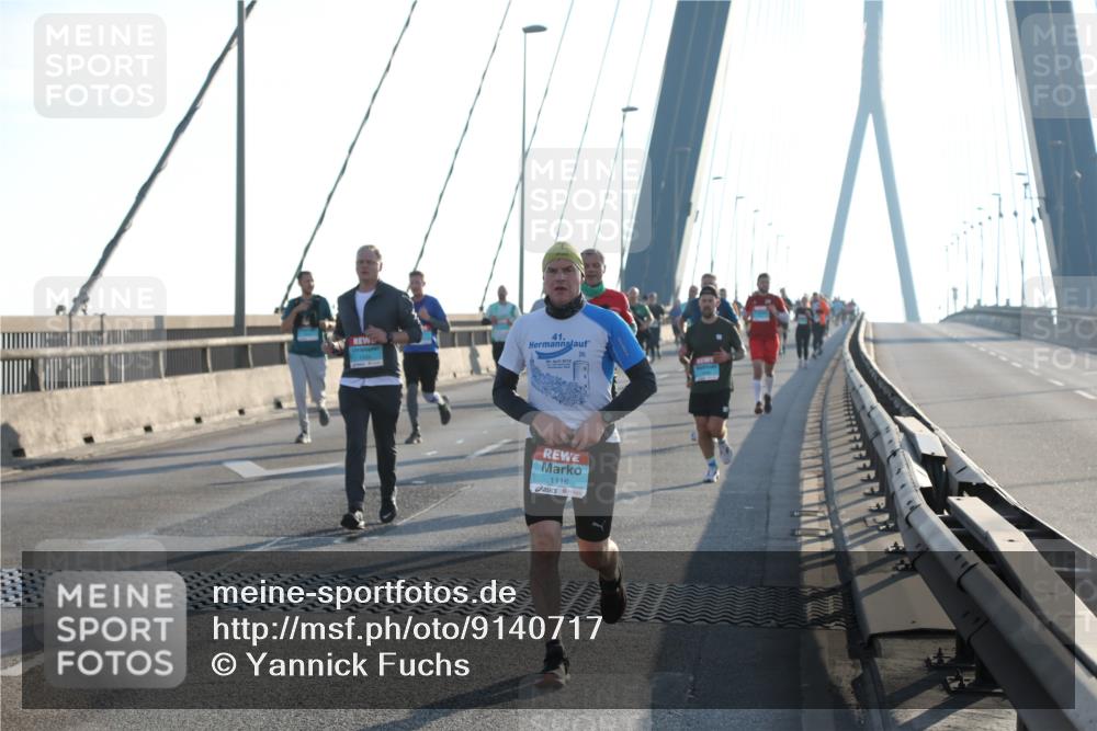 03.10.2025 - Köhlbrandbrückenlauf Yannick Fuchs http://msf.ph/oto/9140717 03.10.2025 08:25:36 Position 2 41, 1116 meine-sportfotos.de