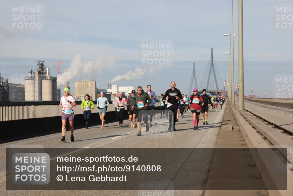 03.10.2025 - Köhlbrandbrückenlauf Lena Gebhardt http://msf.ph/oto/9140808 03.10.2025 09:58:36 Position 2  meine-sportfotos.de