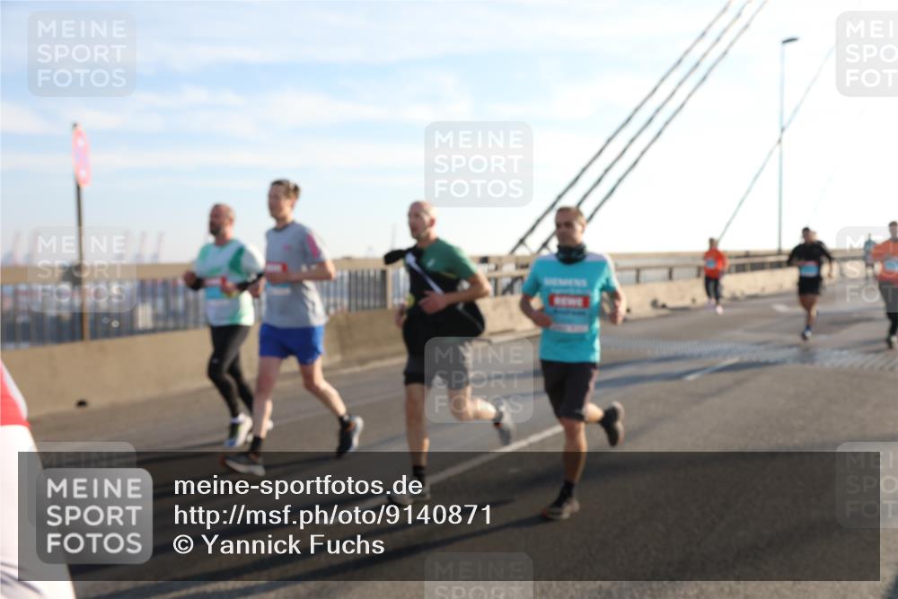 03.10.2025 - Köhlbrandbrückenlauf Yannick Fuchs http://msf.ph/oto/9140871 03.10.2025 08:25:45 Position 2  meine-sportfotos.de