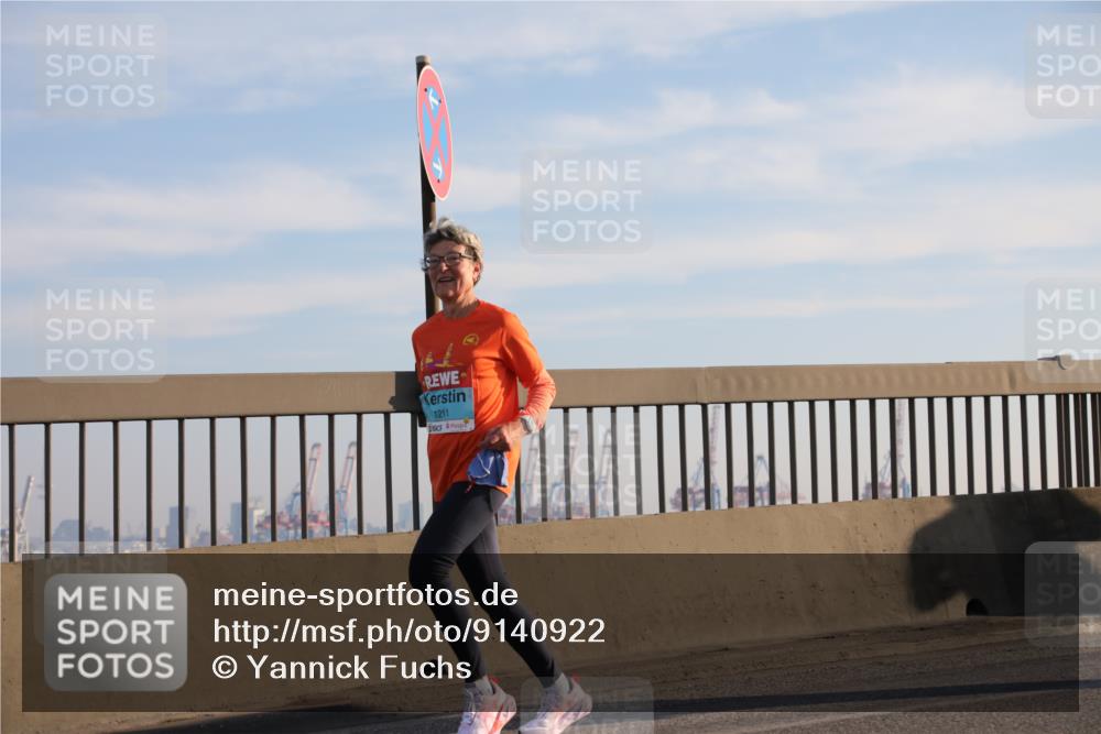 03.10.2025 - Köhlbrandbrückenlauf Yannick Fuchs http://msf.ph/oto/9140922 03.10.2025 08:25:50 Position 2 1211 meine-sportfotos.de