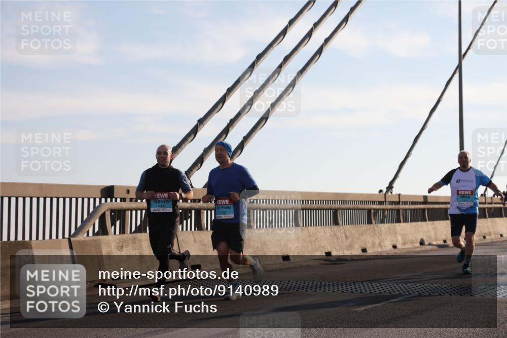 03.10.2025 - Köhlbrandbrückenlauf Yannick Fuchs http://msf.ph/oto/9140989 03.10.2025 08:25:54 Position 2 1468, 2798 meine-sportfotos.de