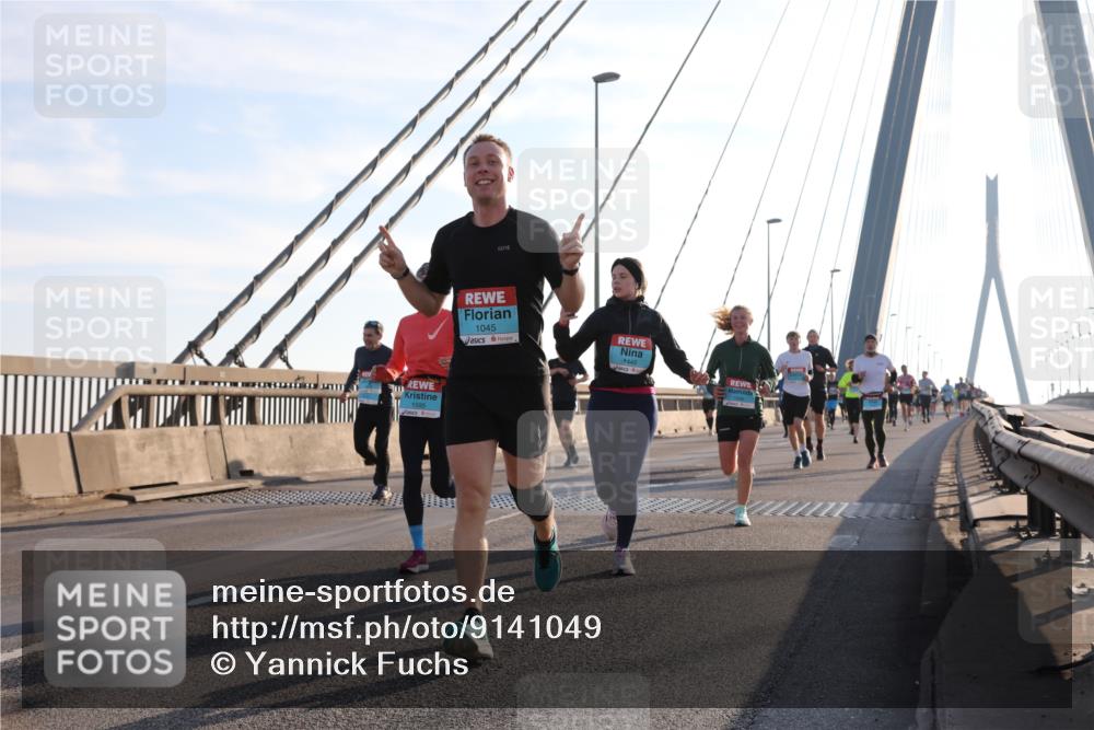 03.10.2025 - Köhlbrandbrückenlauf Yannick Fuchs http://msf.ph/oto/9141049 03.10.2025 08:25:57 Position 2 1595, 1045, 1449 meine-sportfotos.de