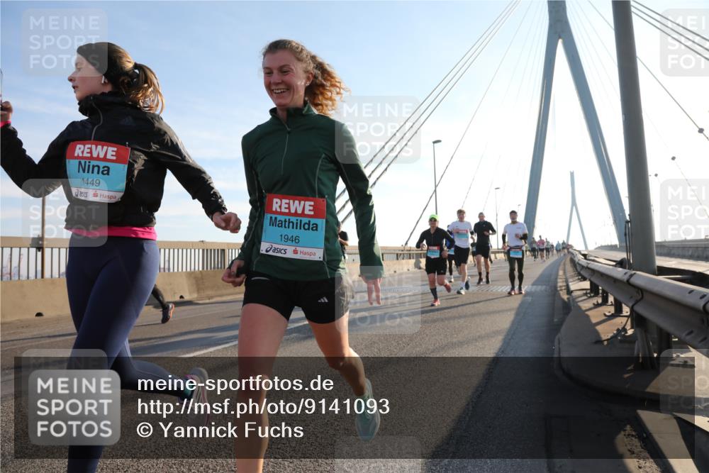 03.10.2025 - Köhlbrandbrückenlauf Yannick Fuchs http://msf.ph/oto/9141093 03.10.2025 08:25:59 Position 2 1449, 1946 meine-sportfotos.de