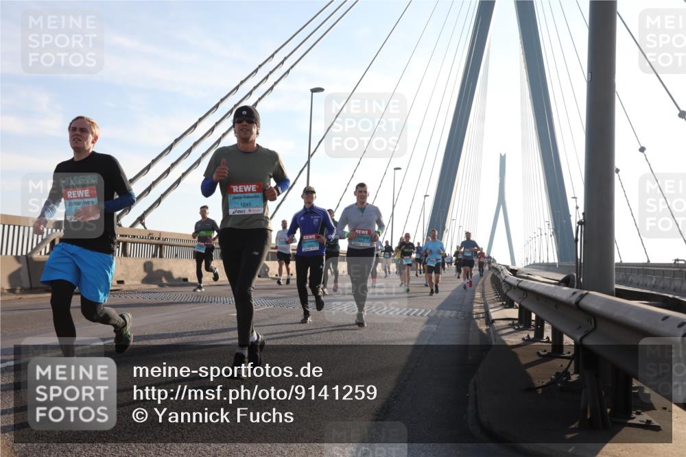 03.10.2025 - Köhlbrandbrückenlauf Yannick Fuchs http://msf.ph/oto/9141259 03.10.2025 08:26:09 Position 2 1245 meine-sportfotos.de