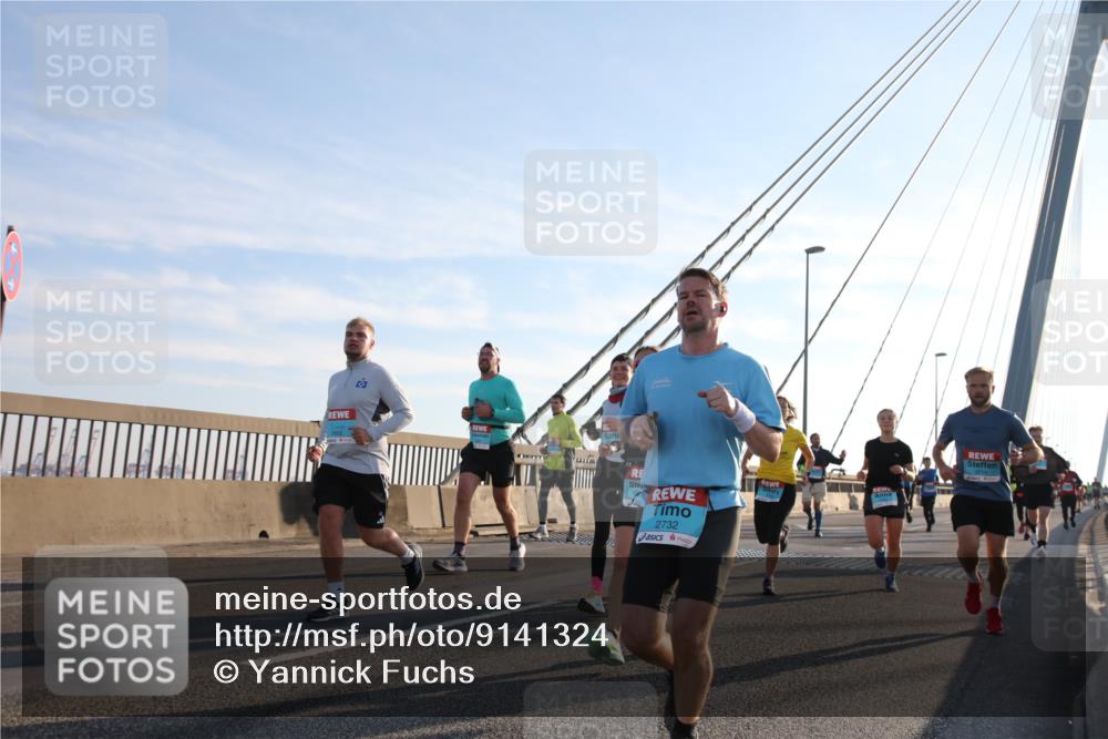 03.10.2025 - Köhlbrandbrückenlauf Yannick Fuchs http://msf.ph/oto/9141324 03.10.2025 08:26:14 Position 2 1, 3, 2018, 2732 meine-sportfotos.de