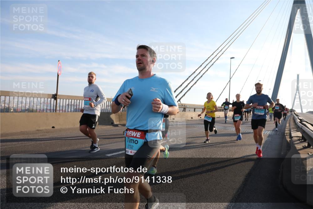 03.10.2025 - Köhlbrandbrückenlauf Yannick Fuchs http://msf.ph/oto/9141338 03.10.2025 08:26:14 Position 2 2732, 3710 meine-sportfotos.de