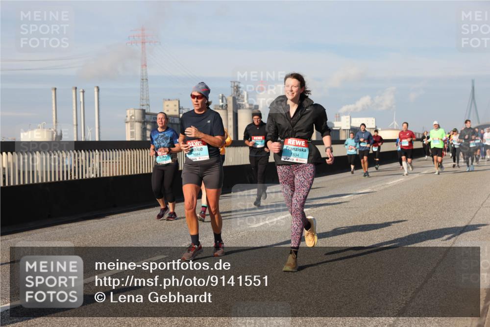 03.10.2025 - Köhlbrandbrückenlauf Lena Gebhardt http://msf.ph/oto/9141551 03.10.2025 09:59:22 Position 2 1884, 1834 meine-sportfotos.de