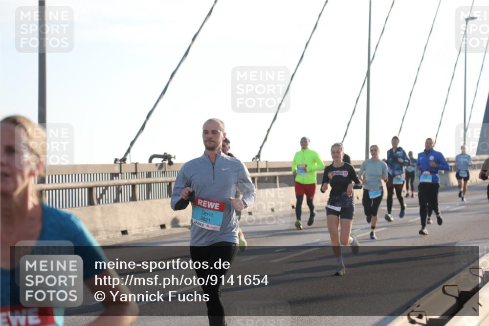 03.10.2025 - Köhlbrandbrückenlauf Yannick Fuchs http://msf.ph/oto/9141654 03.10.2025 08:26:40 Position 2 3821 meine-sportfotos.de
