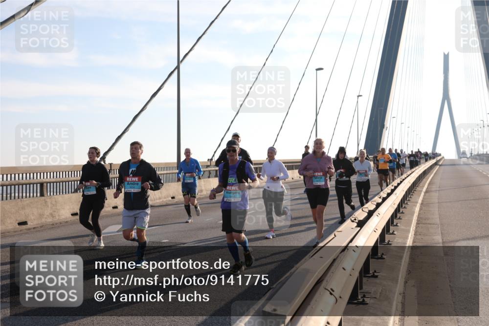 03.10.2025 - Köhlbrandbrückenlauf Yannick Fuchs http://msf.ph/oto/9141775 03.10.2025 08:26:56 Position 2 1415 meine-sportfotos.de