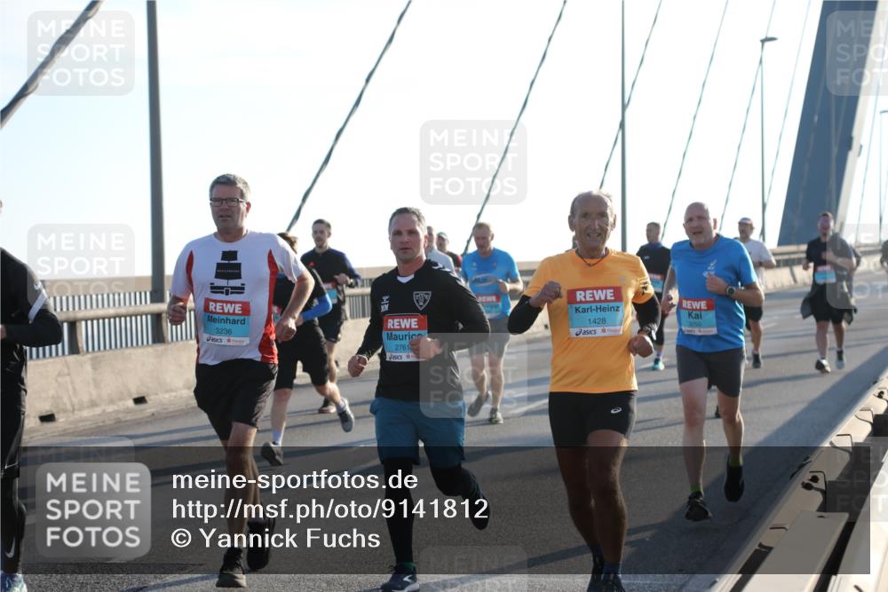 03.10.2025 - Köhlbrandbrückenlauf Yannick Fuchs http://msf.ph/oto/9141812 03.10.2025 08:27:01 Position 2 3236, 2761, 1428, 3250 meine-sportfotos.de