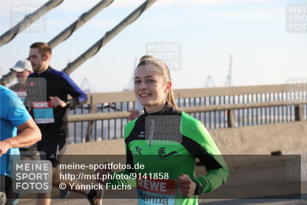 03.10.2025 - Köhlbrandbrückenlauf Yannick Fuchs http://msf.ph/oto/9141858 03.10.2025 08:27:05 Position 2  meine-sportfotos.de