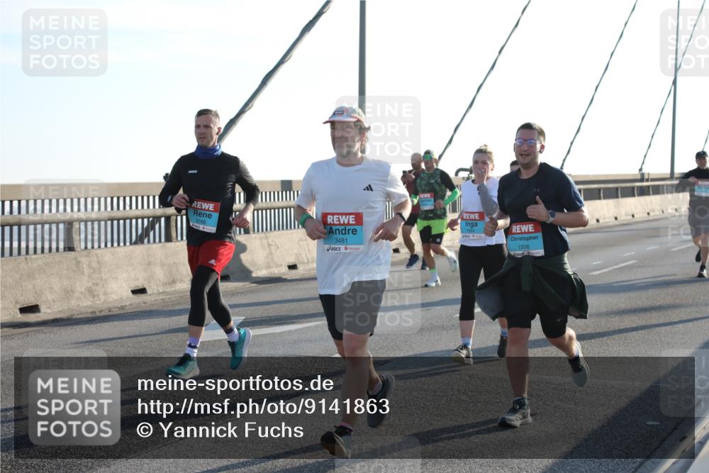 03.10.2025 - Köhlbrandbrückenlauf Yannick Fuchs http://msf.ph/oto/9141863 03.10.2025 08:27:06 Position 2 3188, 3481, 1944, 1506 meine-sportfotos.de