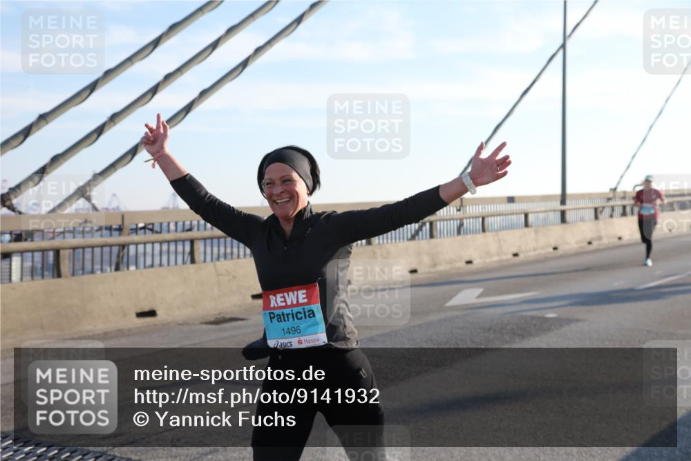 03.10.2025 - Köhlbrandbrückenlauf Yannick Fuchs http://msf.ph/oto/9141932 03.10.2025 08:27:11 Position 2 1496 meine-sportfotos.de