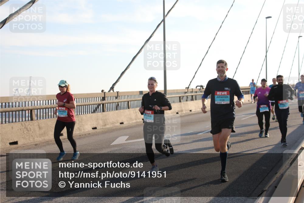 03.10.2025 - Köhlbrandbrückenlauf Yannick Fuchs http://msf.ph/oto/9141951 03.10.2025 08:27:14 Position 2 1238, 3138 meine-sportfotos.de