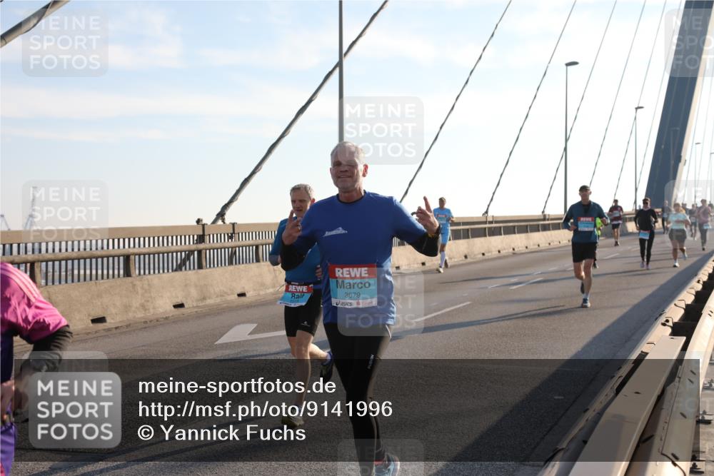 03.10.2025 - Köhlbrandbrückenlauf Yannick Fuchs http://msf.ph/oto/9141996 03.10.2025 08:27:18 Position 2 3679 meine-sportfotos.de