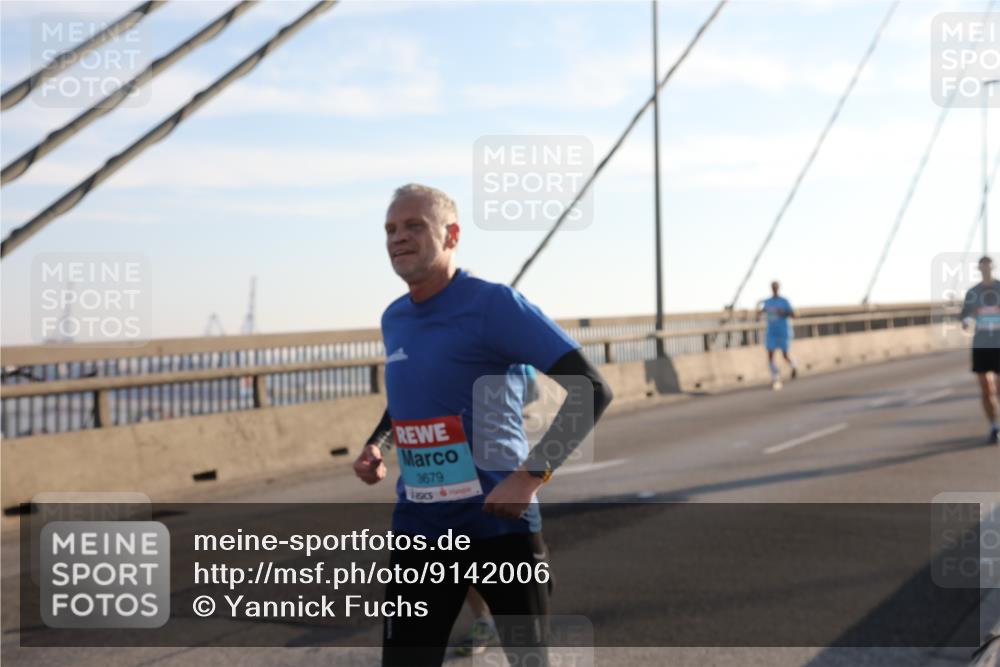 03.10.2025 - Köhlbrandbrückenlauf Yannick Fuchs http://msf.ph/oto/9142006 03.10.2025 08:27:18 Position 2 3679 meine-sportfotos.de