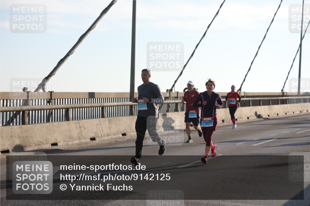 03.10.2025 - Köhlbrandbrückenlauf Yannick Fuchs http://msf.ph/oto/9142125 03.10.2025 08:27:30 Position 2 1172 meine-sportfotos.de