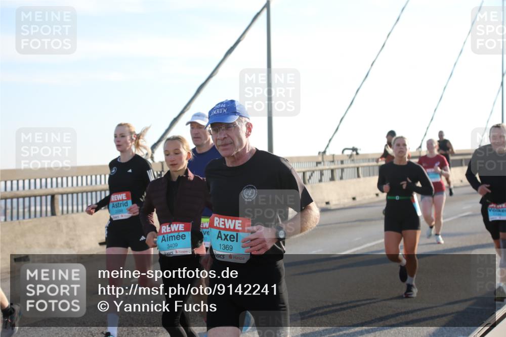 03.10.2025 - Köhlbrandbrückenlauf Yannick Fuchs http://msf.ph/oto/9142241 03.10.2025 08:27:41 Position 2 2946, 3409, 1369 meine-sportfotos.de