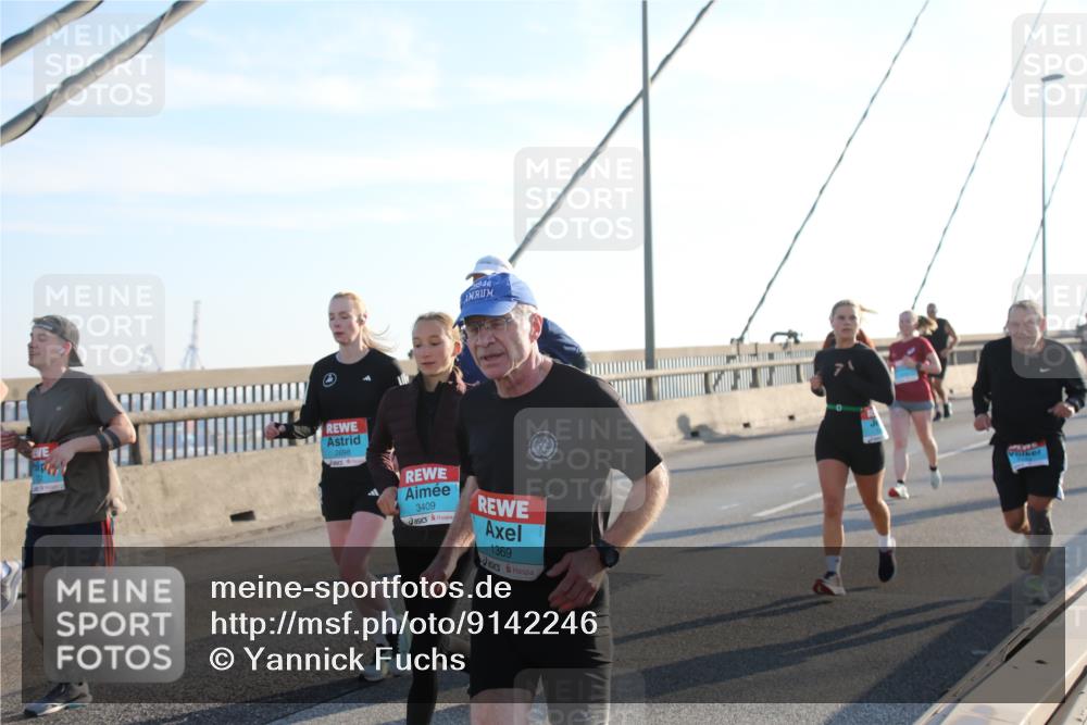 03.10.2025 - Köhlbrandbrückenlauf Yannick Fuchs http://msf.ph/oto/9142246 03.10.2025 08:27:41 Position 2 946, 2698, 3409, 1369 meine-sportfotos.de