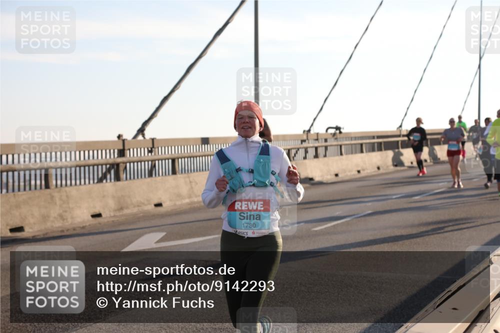 03.10.2025 - Köhlbrandbrückenlauf Yannick Fuchs http://msf.ph/oto/9142293 03.10.2025 08:27:44 Position 2 1730 meine-sportfotos.de