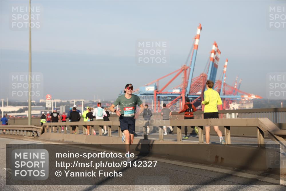 03.10.2025 - Köhlbrandbrückenlauf Yannick Fuchs http://msf.ph/oto/9142327 03.10.2025 08:27:53 Position 2  meine-sportfotos.de