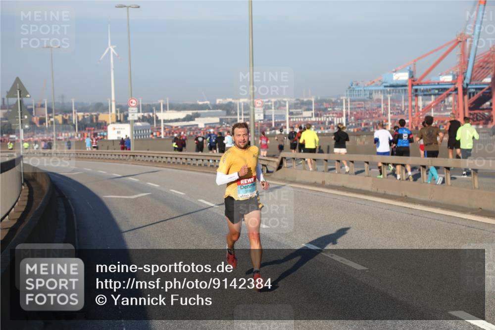 03.10.2025 - Köhlbrandbrückenlauf Yannick Fuchs http://msf.ph/oto/9142384 03.10.2025 08:28:00 Position 2  meine-sportfotos.de