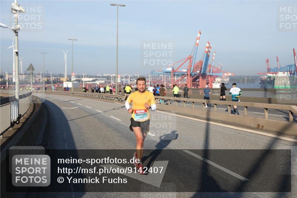 03.10.2025 - Köhlbrandbrückenlauf Yannick Fuchs http://msf.ph/oto/9142407 03.10.2025 08:28:01 Position 2 3590 meine-sportfotos.de
